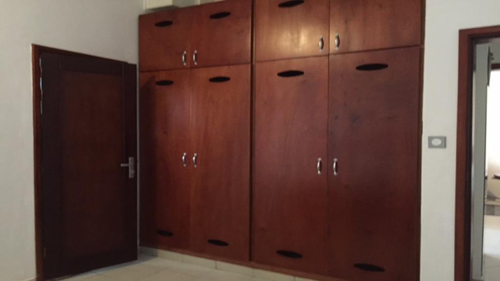 Le Buffle Noir Appart D'Hotes Douala Exteriör bild