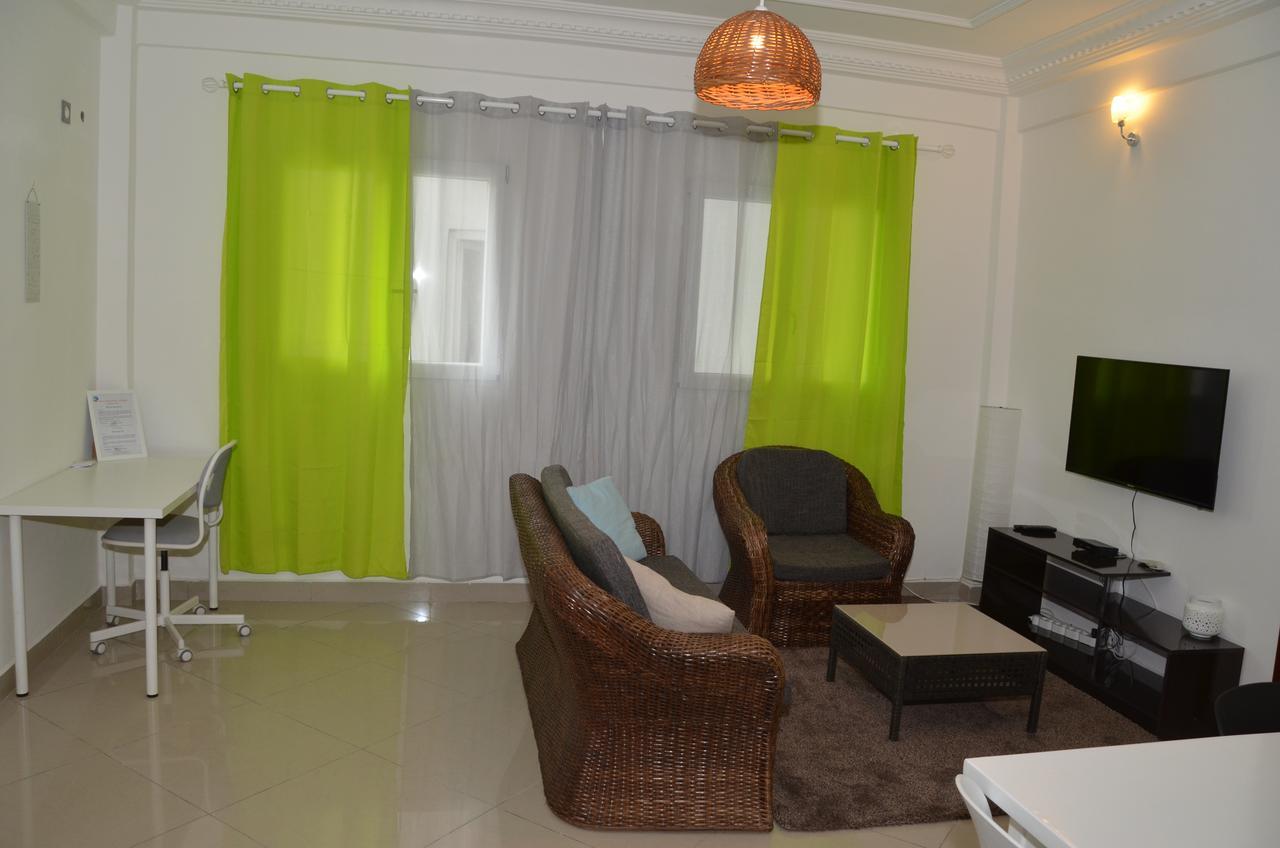 Le Buffle Noir Appart D'Hotes Douala Exteriör bild