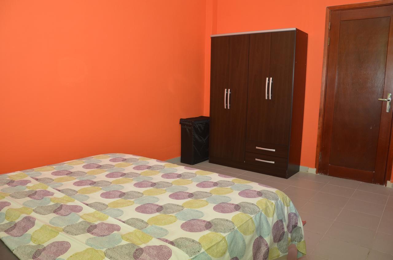Le Buffle Noir Appart D'Hotes Douala Exteriör bild