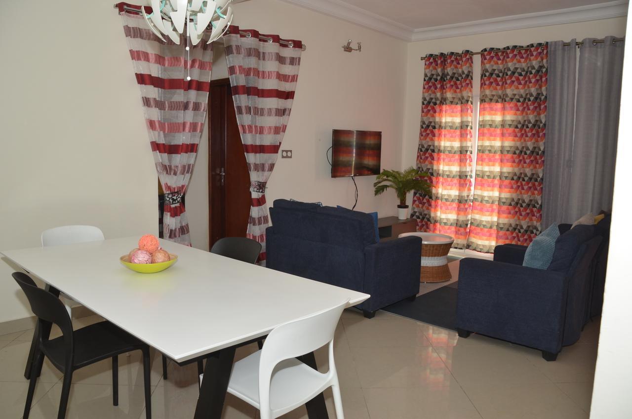 Le Buffle Noir Appart D'Hotes Douala Exteriör bild